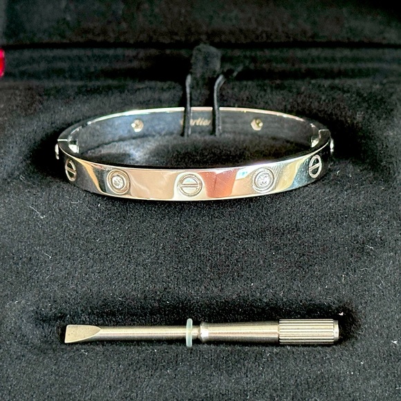 18k White Gold Love Bracelet Bangle 4 Diamonds size 16 - Picture 1 of 3